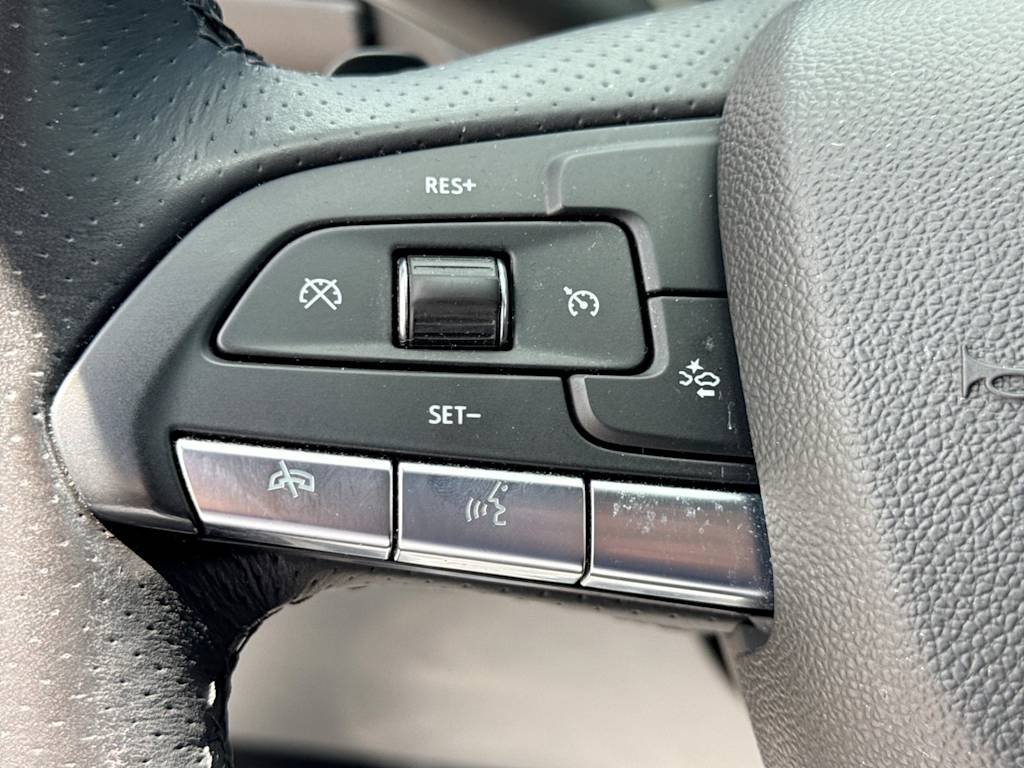 Thumbnail: 2021 Cadillac XT4 - 30