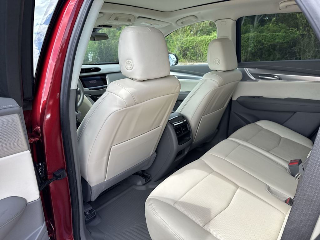 Thumbnail: 2025 Cadillac XT5 - 12