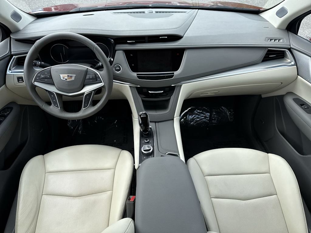 Thumbnail: 2025 Cadillac XT5 - 9