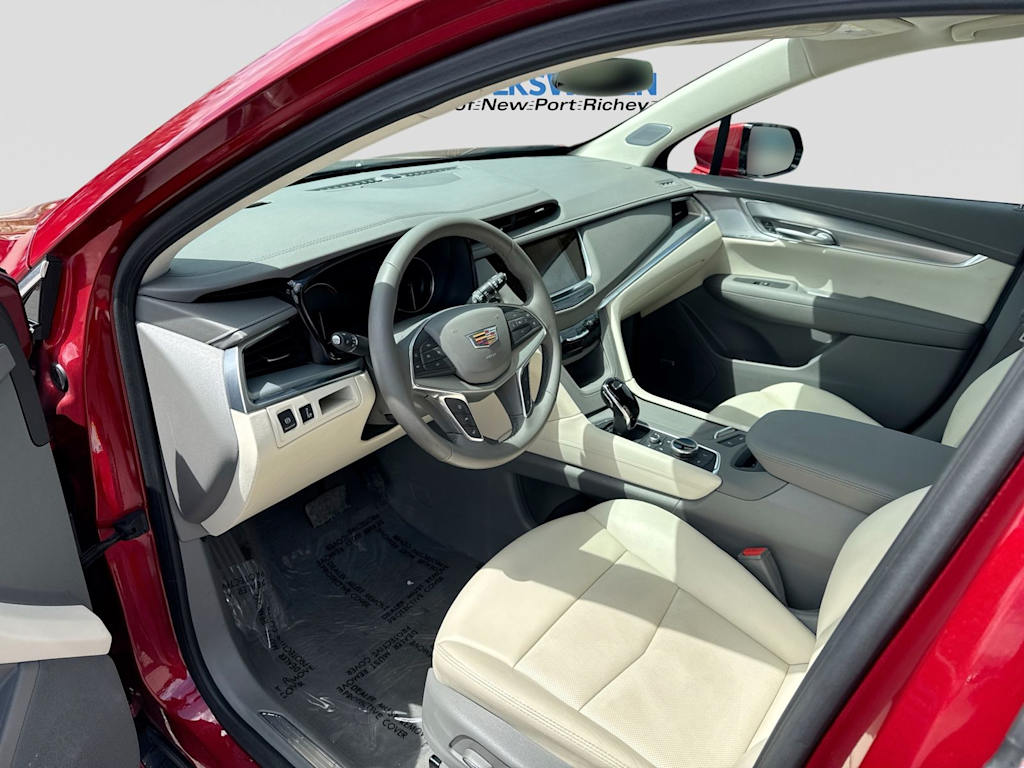 Thumbnail: 2025 Cadillac XT5 - 2