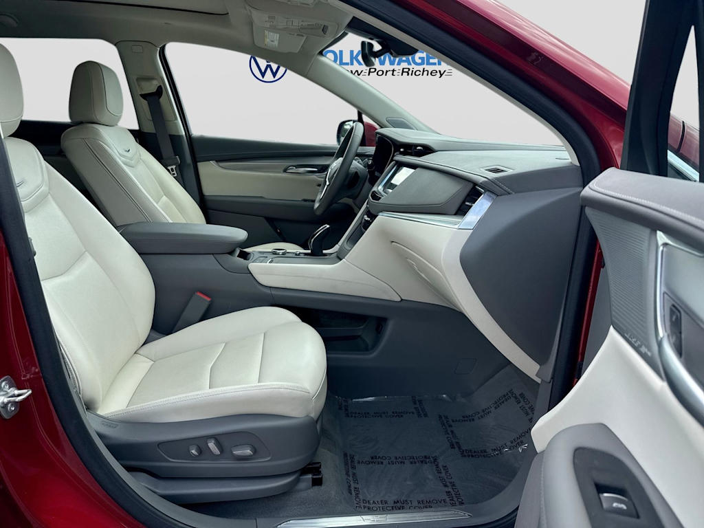 Thumbnail: 2025 Cadillac XT5 - 11