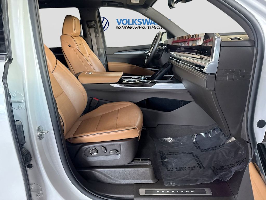 Thumbnail: 2025 Cadillac Escalade - 30