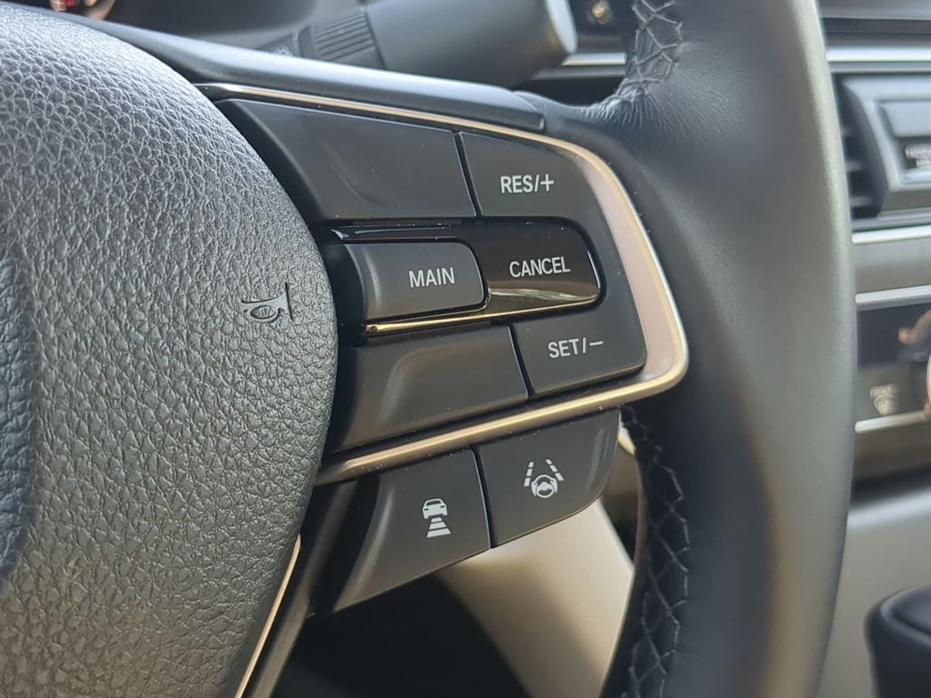 Thumbnail: 2018 Honda Accord - 32