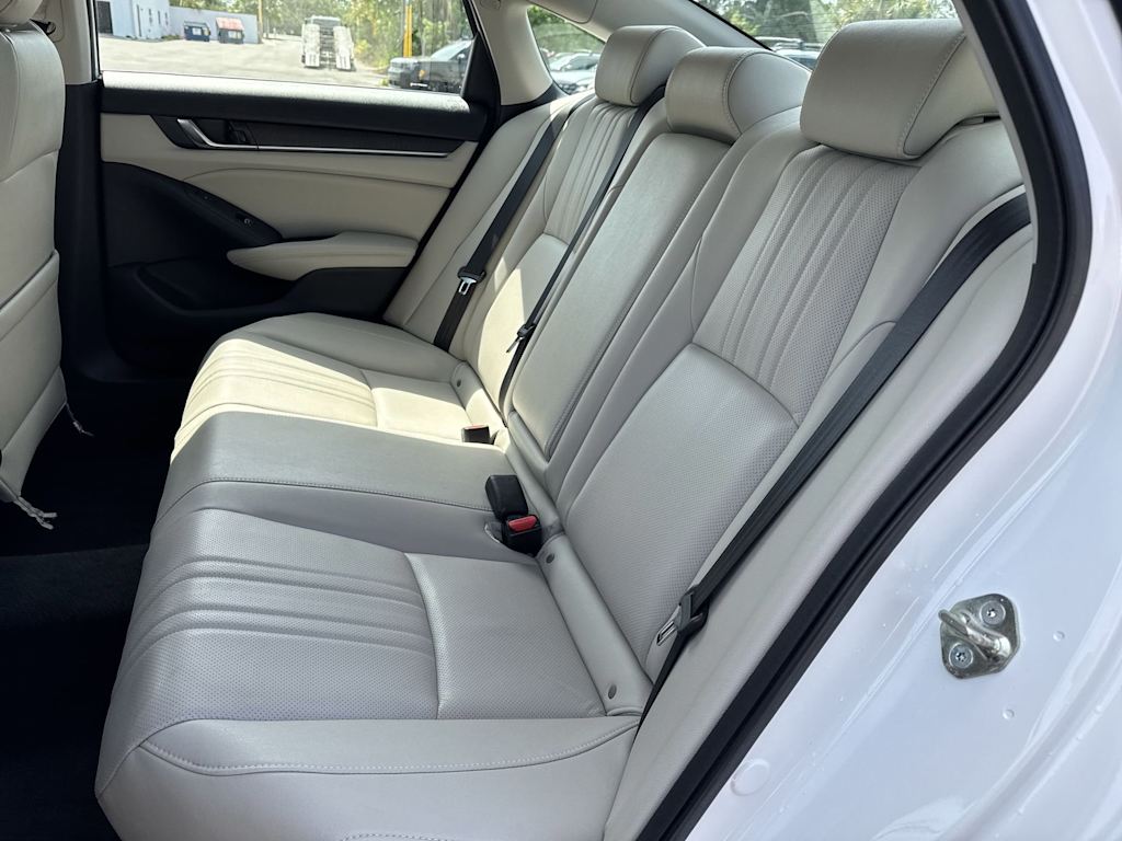 Thumbnail: 2019 Honda Accord - 32