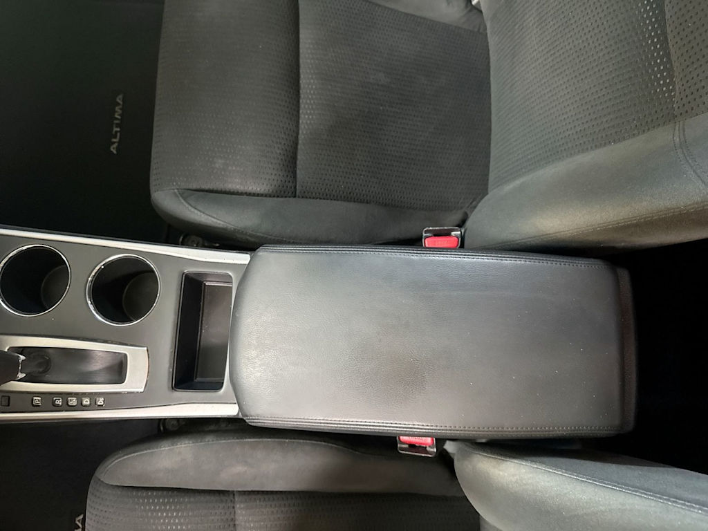 Thumbnail: 2015 Nissan Altima - 14