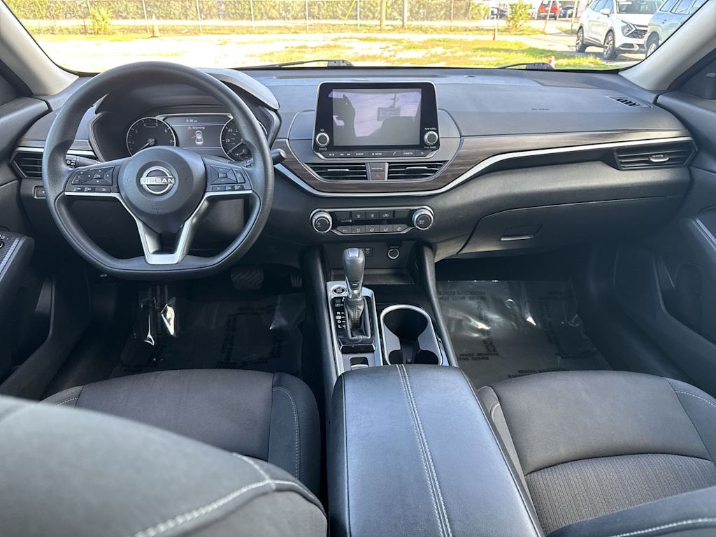 Thumbnail: 2024 Nissan Altima - 10