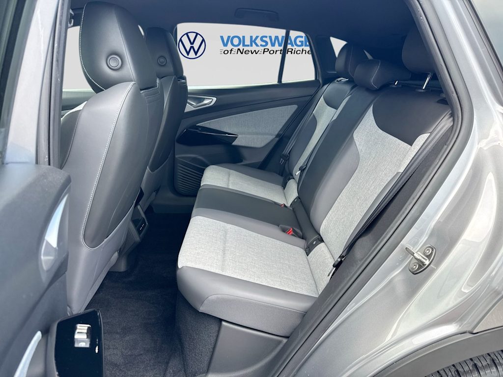 Thumbnail: 2023 Volkswagen ID.4 - 33