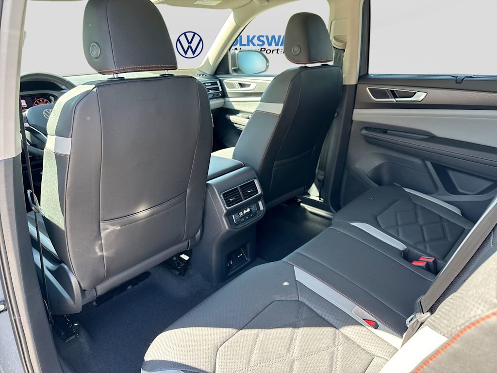 Thumbnail: 2026 Volkswagen Atlas - 13