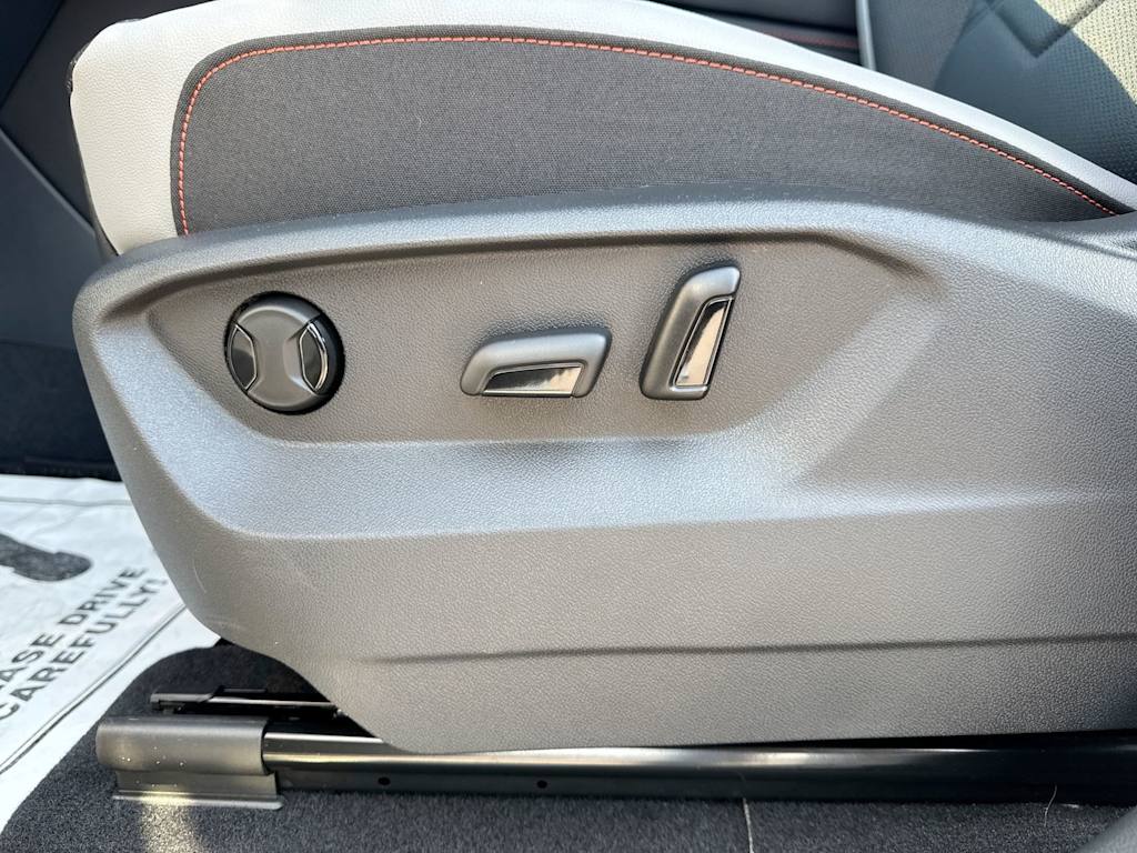 Thumbnail: 2026 Volkswagen Atlas - 25