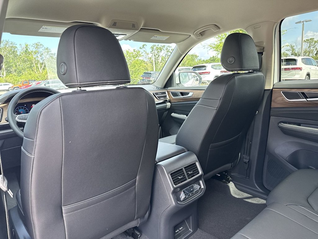 Thumbnail: 2026 Volkswagen Atlas - 24