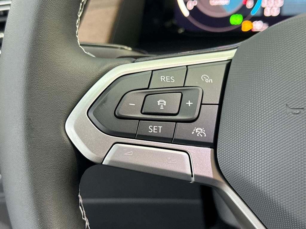 Thumbnail: 2026 Volkswagen Atlas - 32