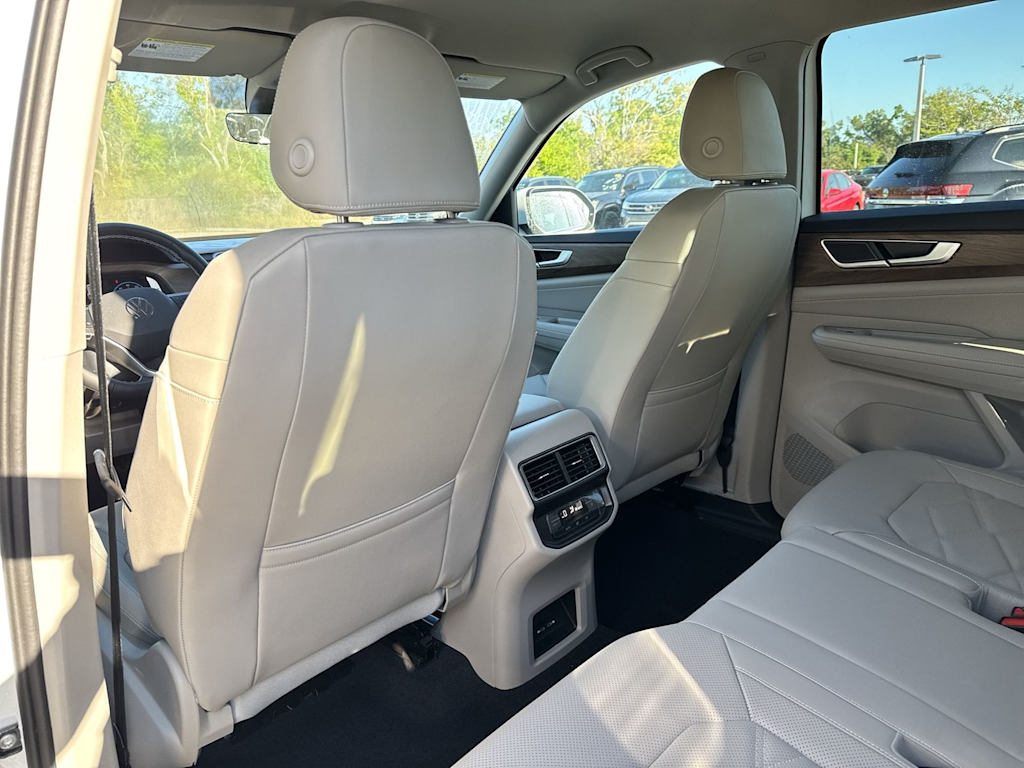 Thumbnail: 2026 Volkswagen Atlas - 23