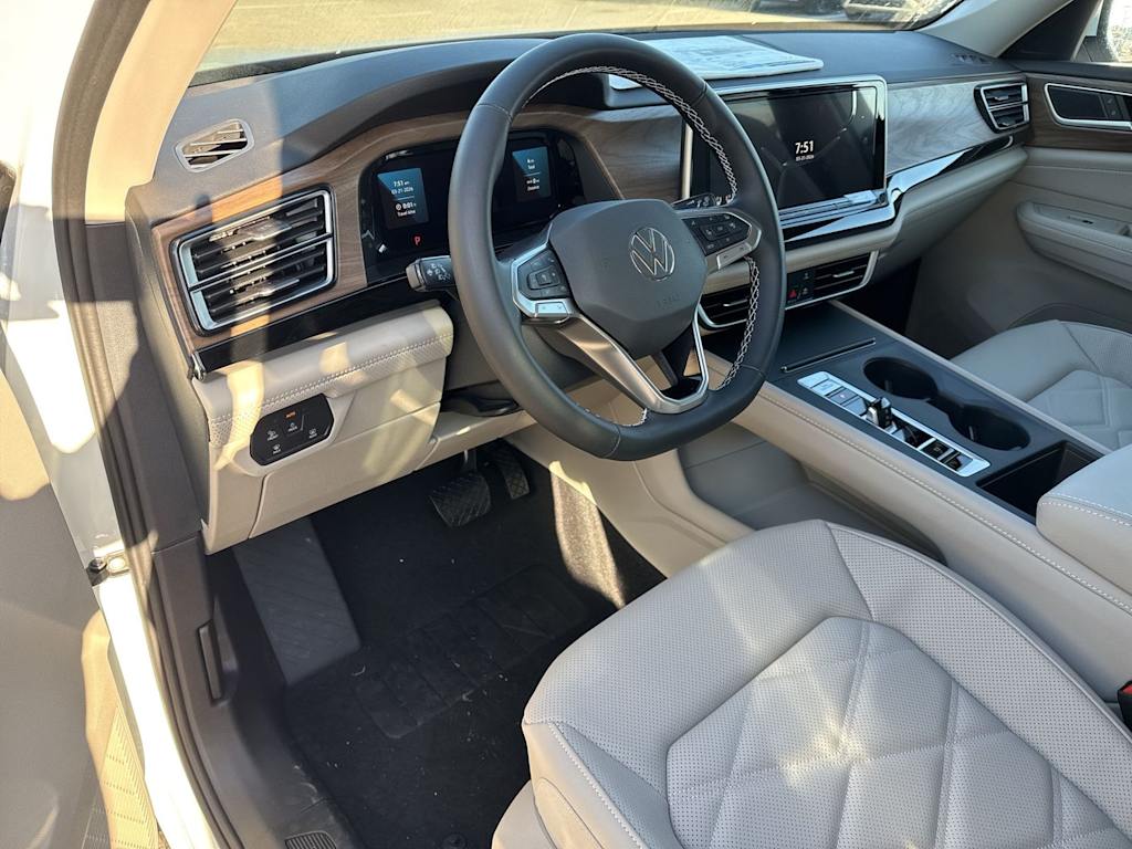 Thumbnail: 2026 Volkswagen Atlas - 2