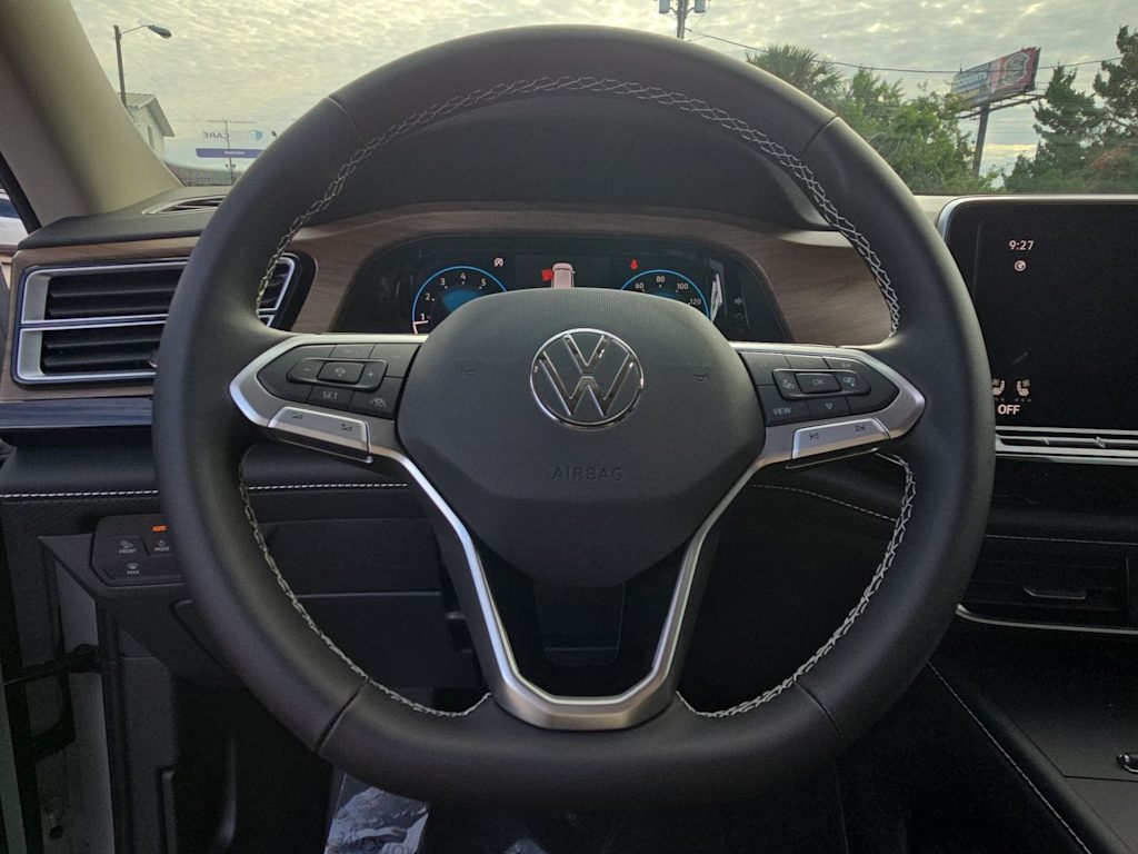 Thumbnail: 2026 Volkswagen Atlas - 14