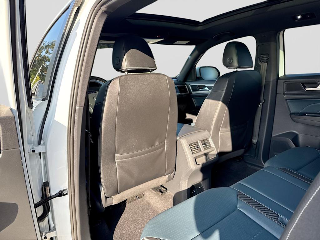 Thumbnail: 2021 Volkswagen Atlas - 13