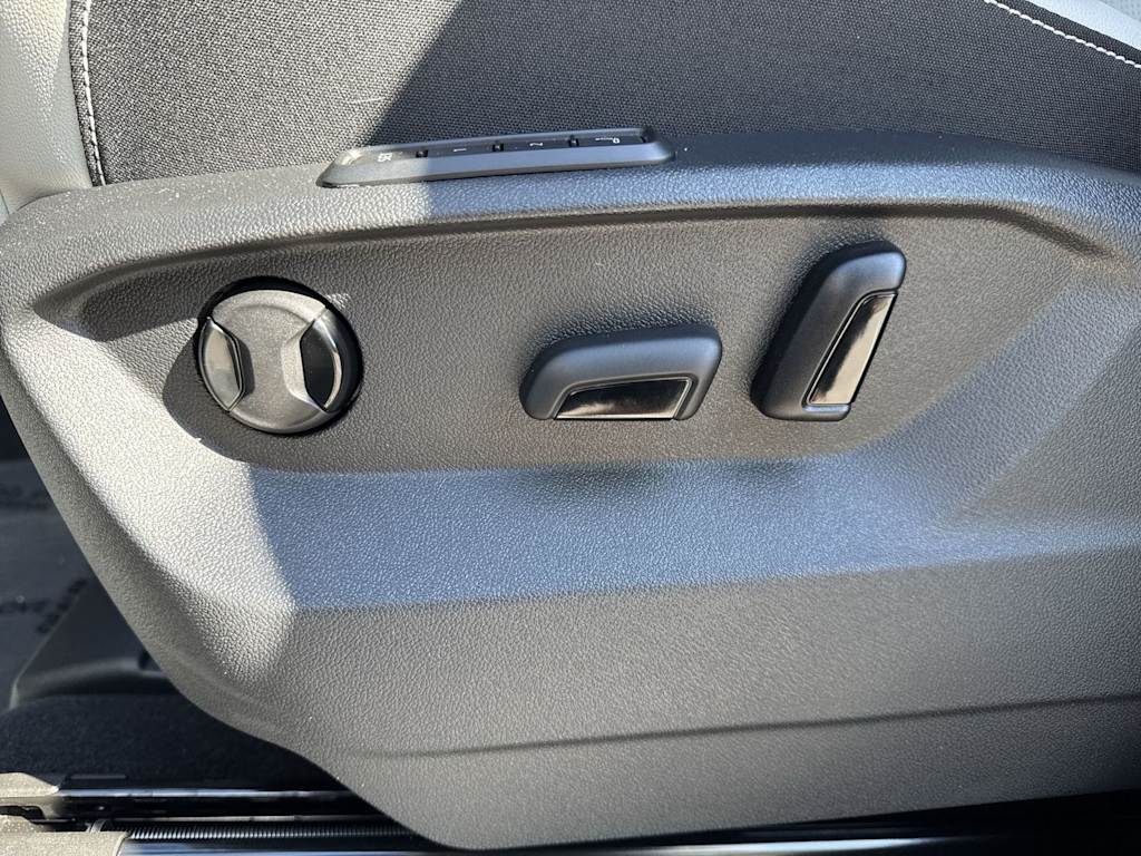 Thumbnail: 2026 Volkswagen Atlas - 24