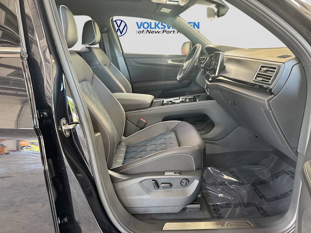Thumbnail: 2026 Volkswagen Atlas - 32