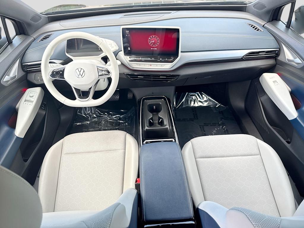 Thumbnail: 2023 Volkswagen ID.4 - 10