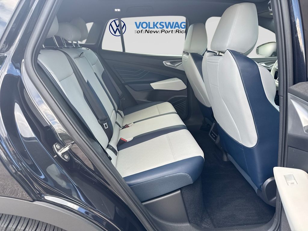 Thumbnail: 2023 Volkswagen ID.4 - 32
