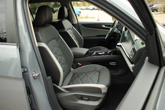 Thumbnail: 2024 Volkswagen Atlas - 12