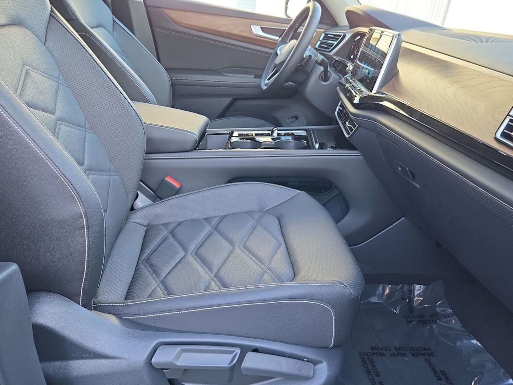 Thumbnail: 2026 Volkswagen Atlas - 12
