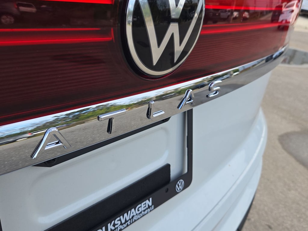 Thumbnail: 2026 Volkswagen Atlas - 32