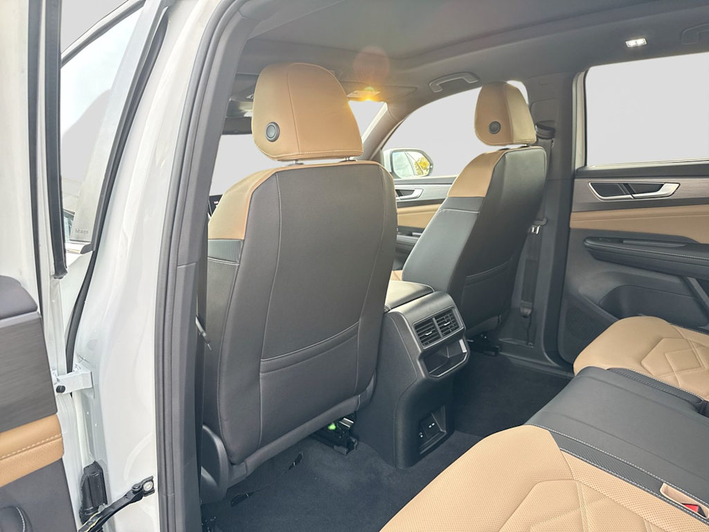 Thumbnail: 2026 Volkswagen Atlas - 13