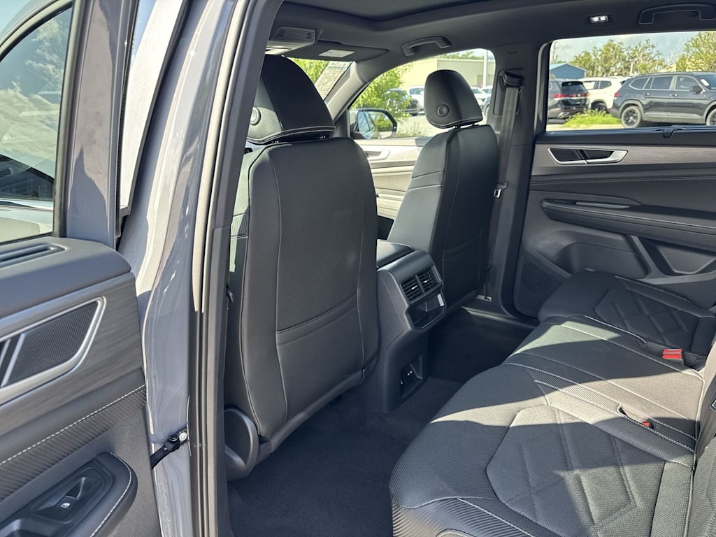 Thumbnail: 2026 Volkswagen Atlas - 13