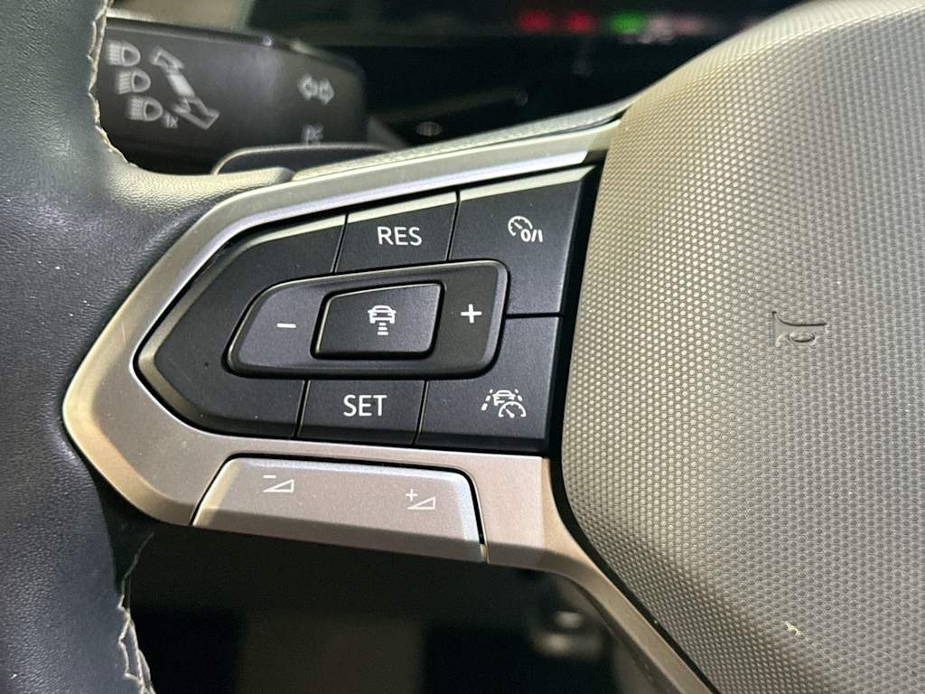 Thumbnail: 2024 Volkswagen Atlas - 33