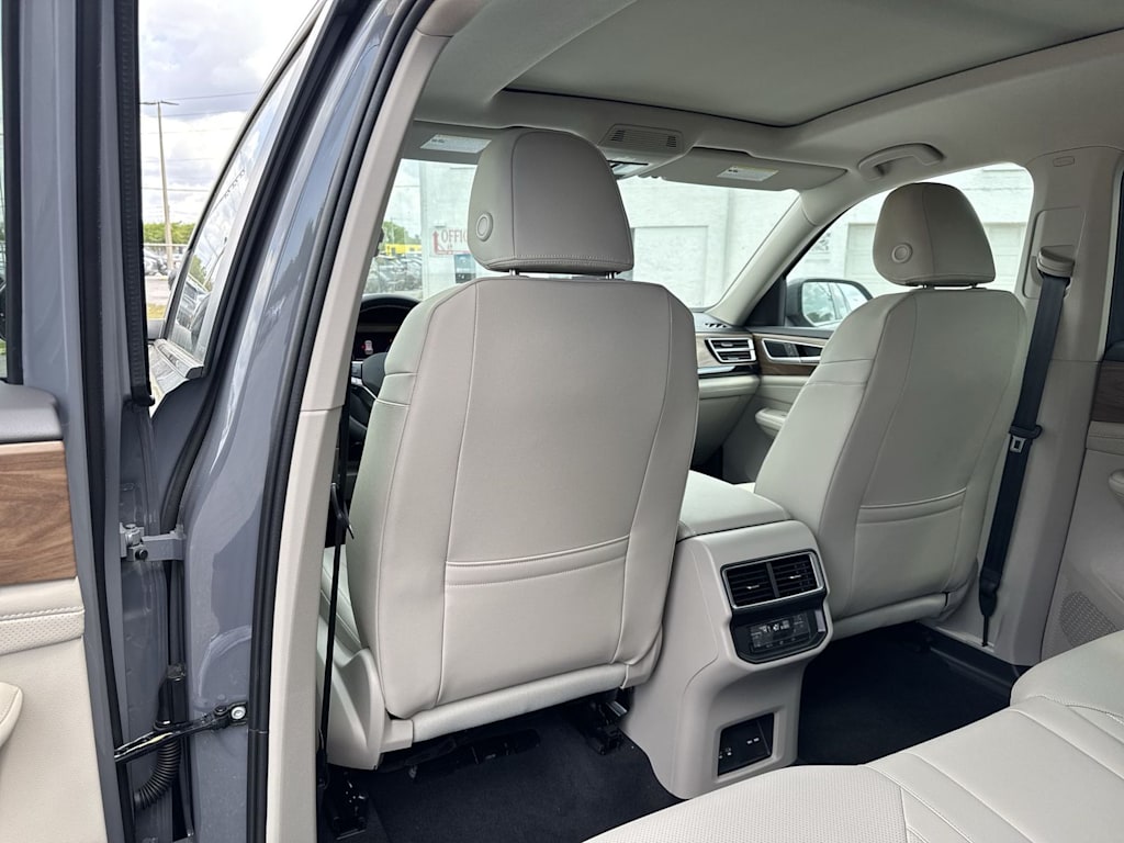Thumbnail: 2026 Volkswagen Atlas - 13