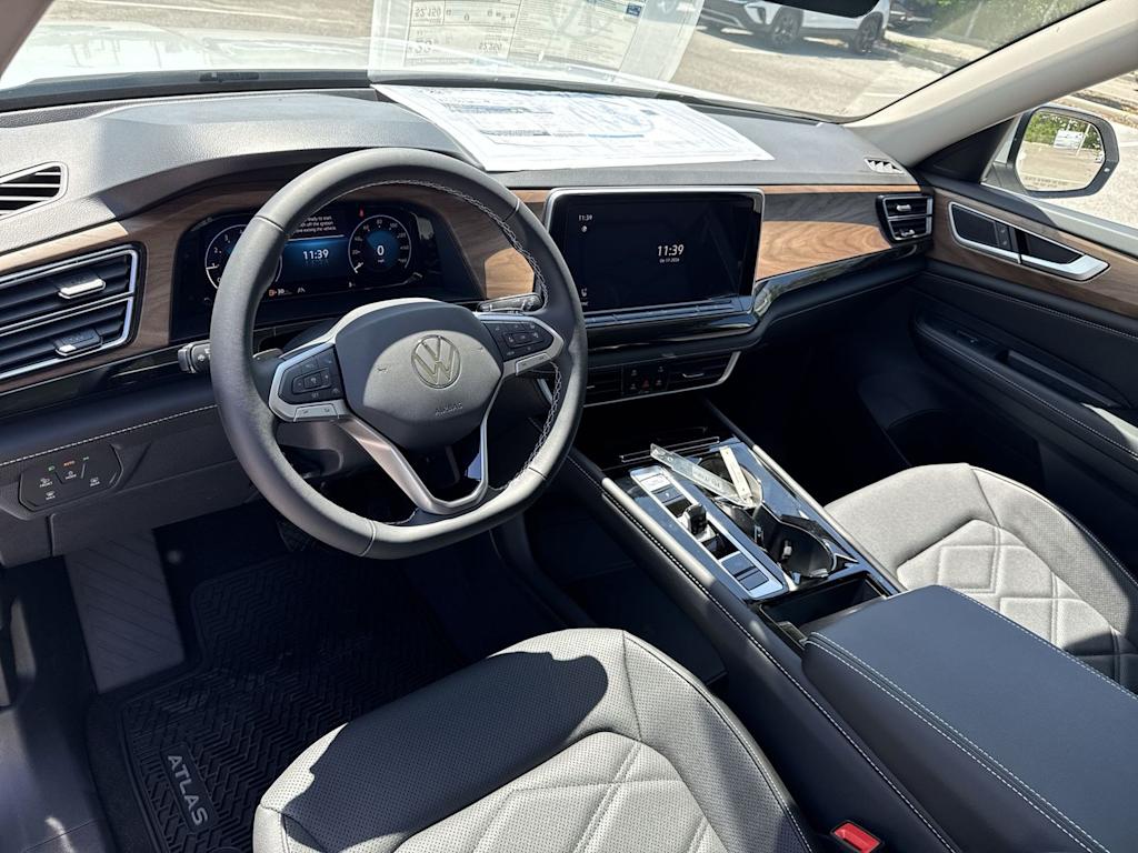 Thumbnail: 2026 Volkswagen Atlas - 2