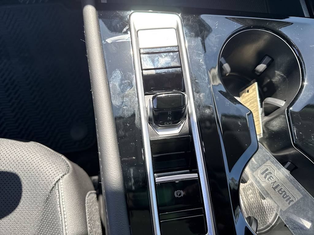 Thumbnail: 2026 Volkswagen Atlas - 16