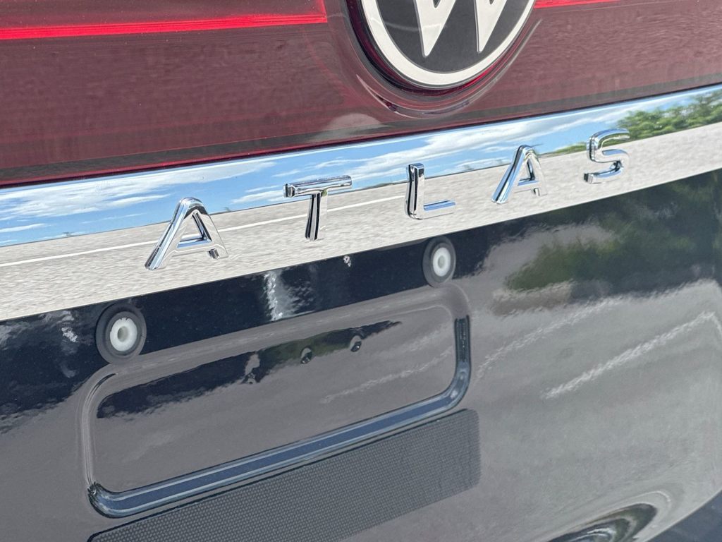 Thumbnail: 2026 Volkswagen Atlas - 17