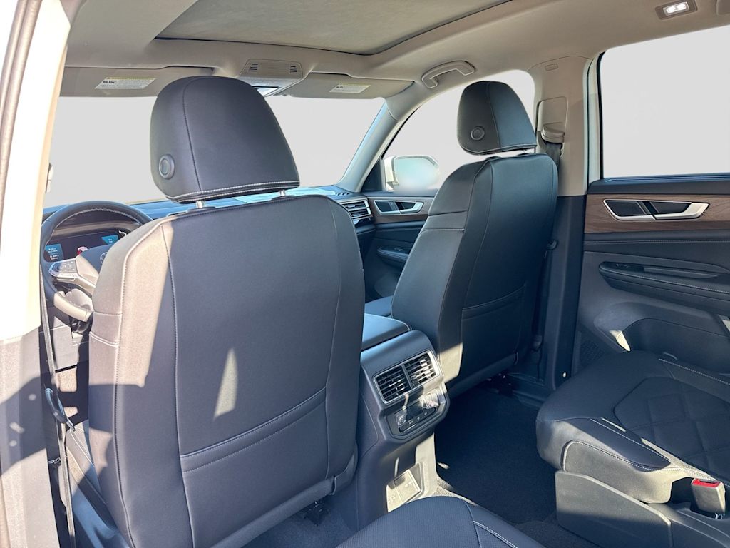 Thumbnail: 2026 Volkswagen Atlas - 12