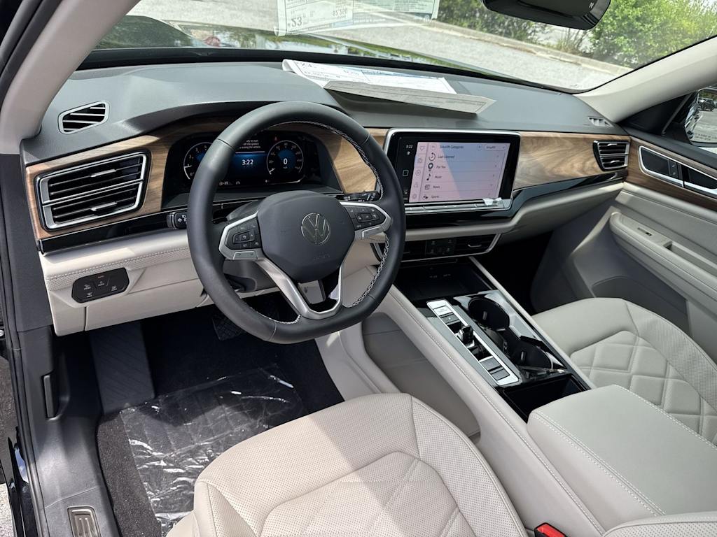 Thumbnail: 2026 Volkswagen Atlas - 2