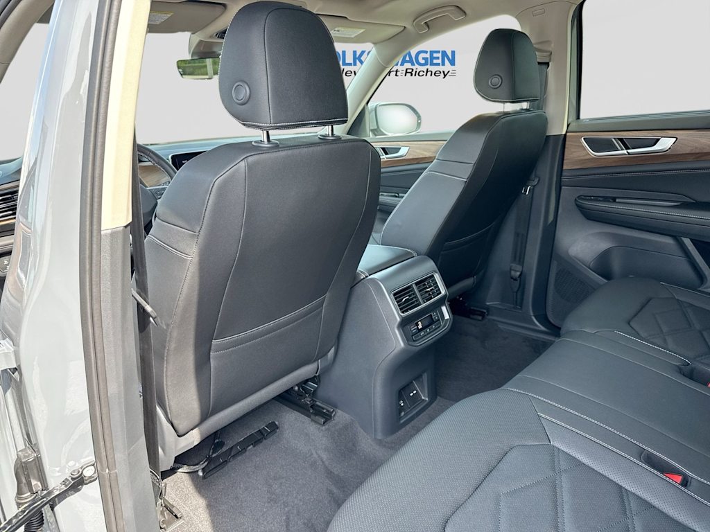Thumbnail: 2026 Volkswagen Atlas - 13