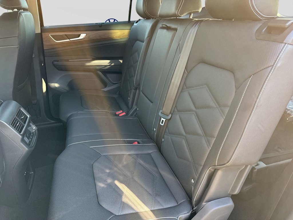 Thumbnail: 2026 Volkswagen Atlas - 25