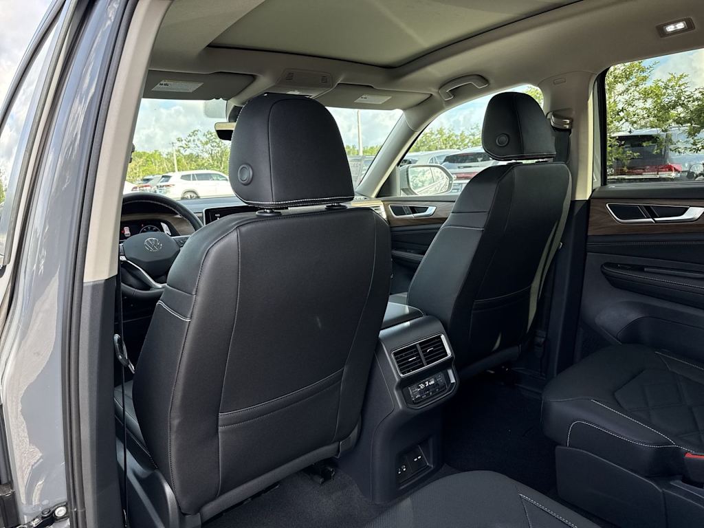 Thumbnail: 2026 Volkswagen Atlas - 13