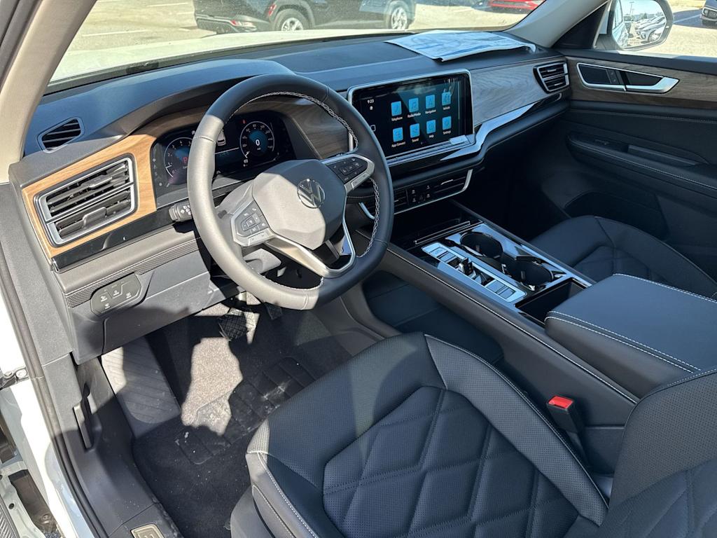 Thumbnail: 2026 Volkswagen Atlas - 2