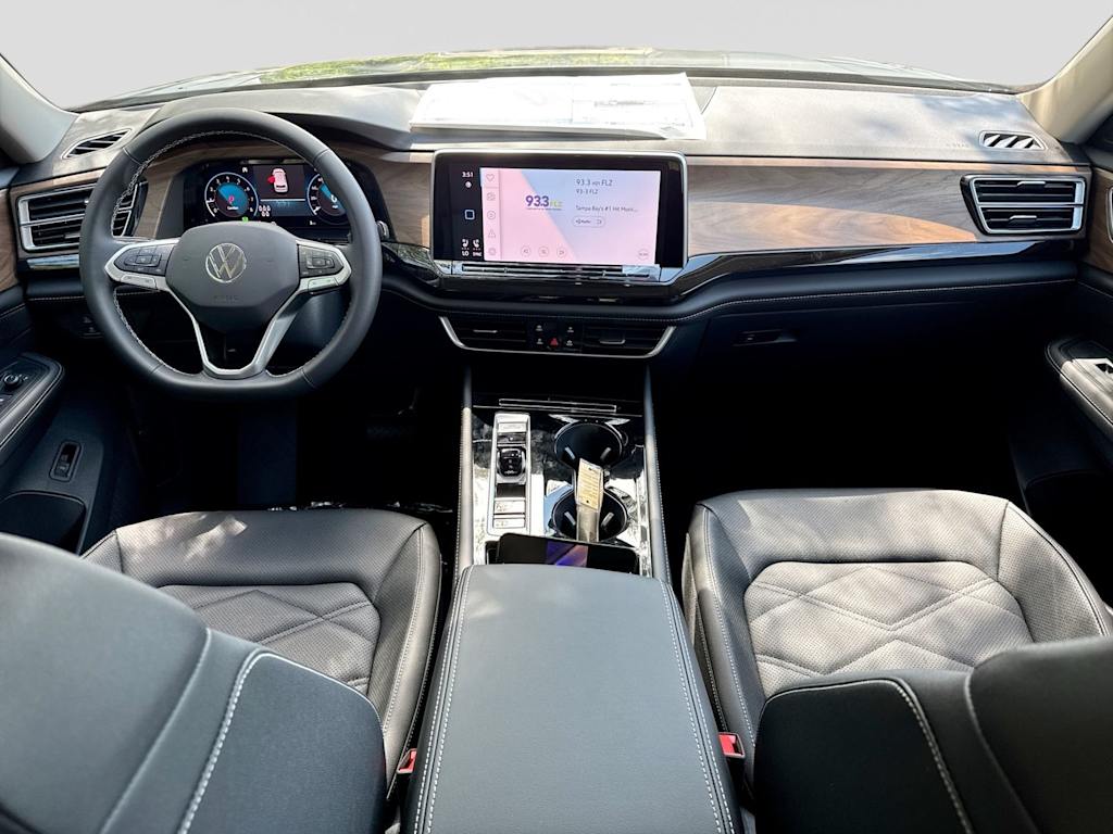 Thumbnail: 2026 Volkswagen Atlas - 10