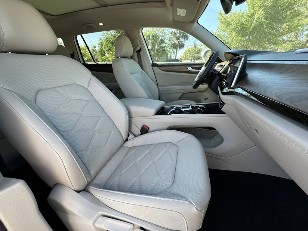 Thumbnail: 2026 Volkswagen Atlas - 12