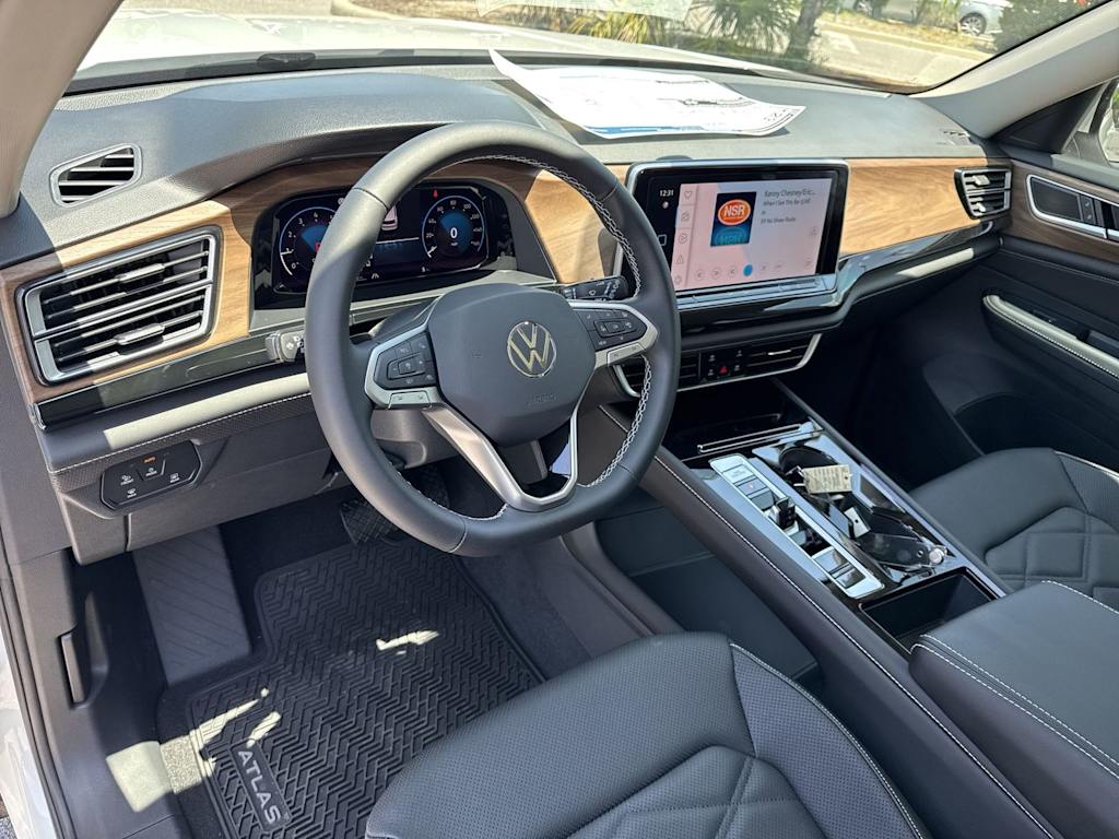 Thumbnail: 2026 Volkswagen Atlas - 2