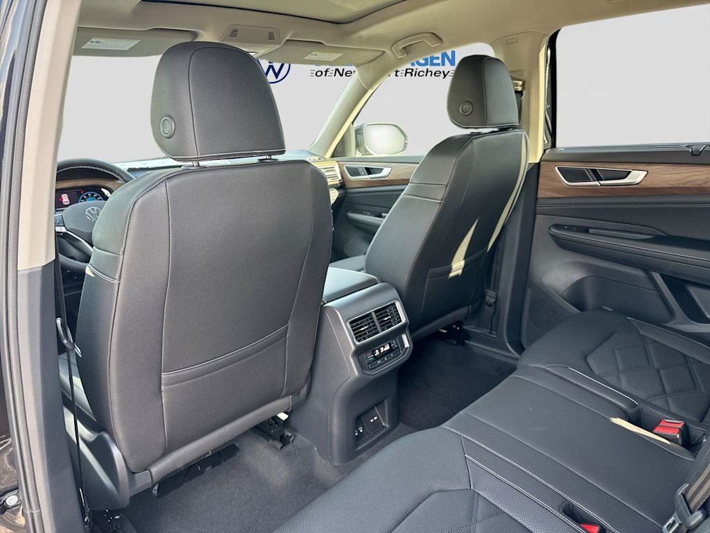 Thumbnail: 2026 Volkswagen Atlas - 12