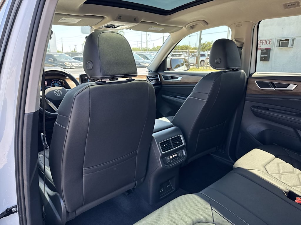 Thumbnail: 2026 Volkswagen Atlas - 30