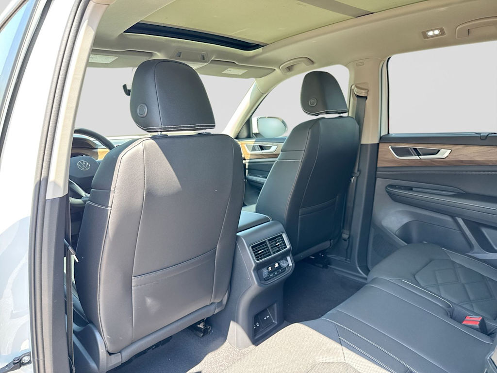 Thumbnail: 2026 Volkswagen Atlas - 13