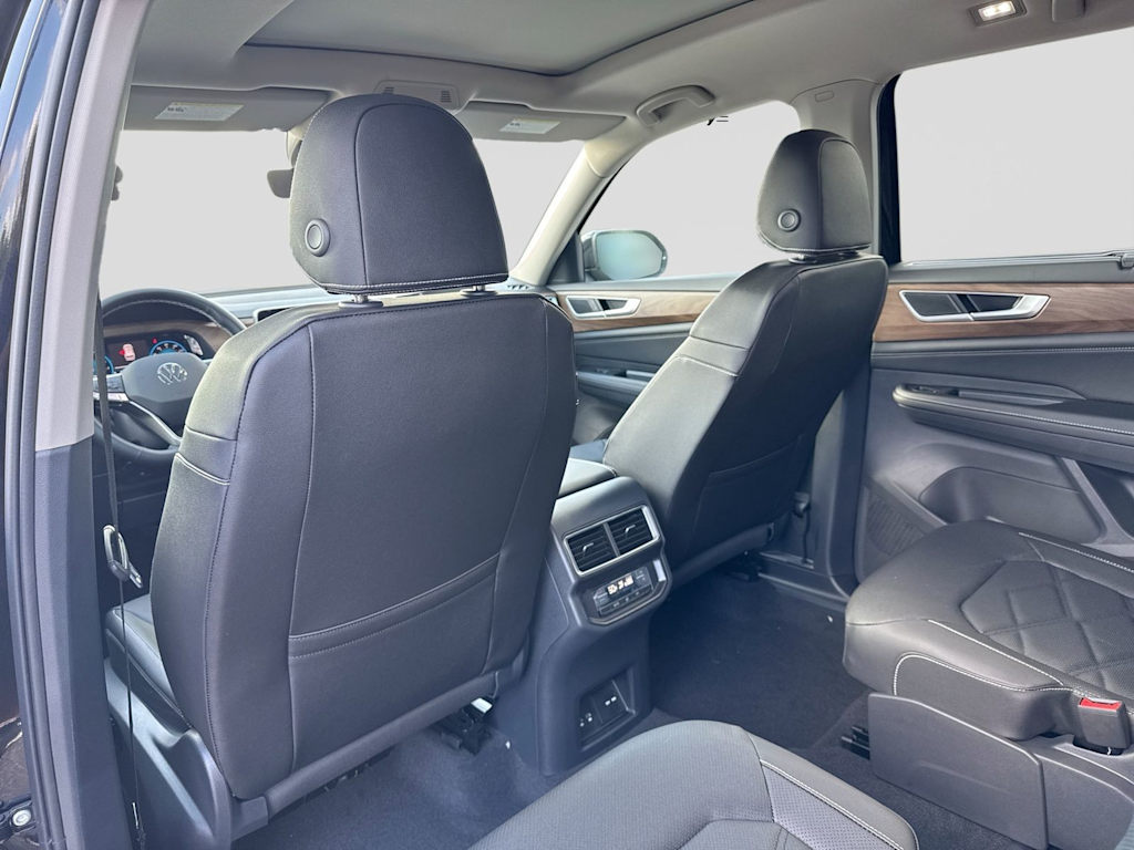 Thumbnail: 2026 Volkswagen Atlas - 12