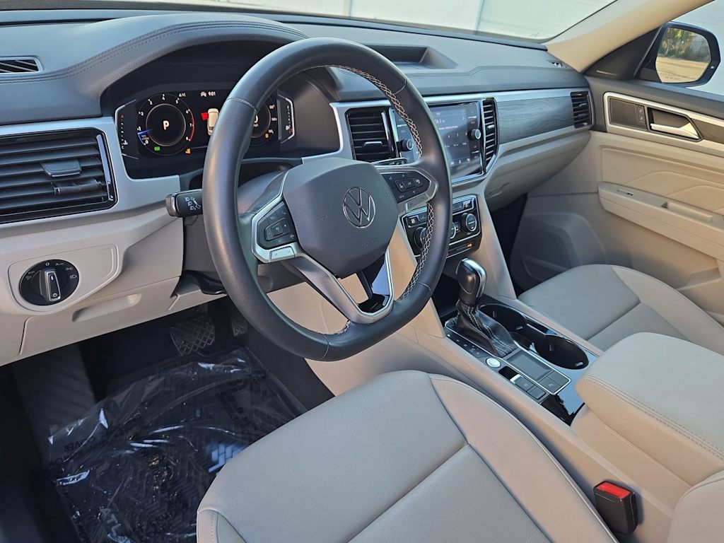 Thumbnail: 2022 Volkswagen Atlas - 2