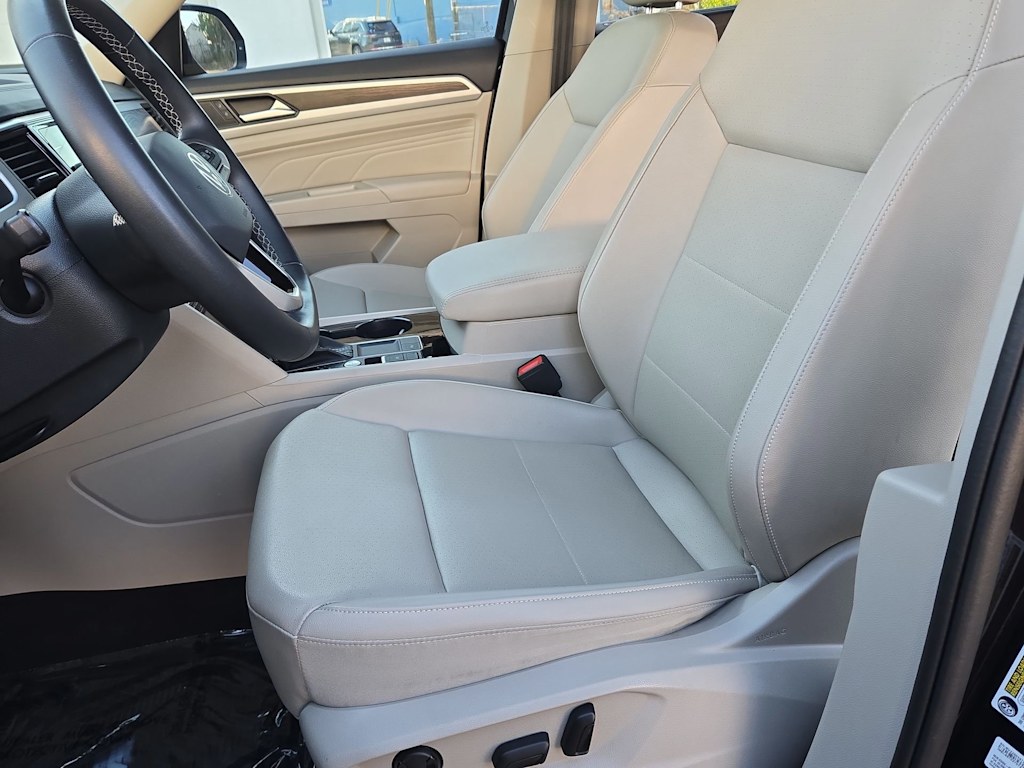 Thumbnail: 2022 Volkswagen Atlas - 10