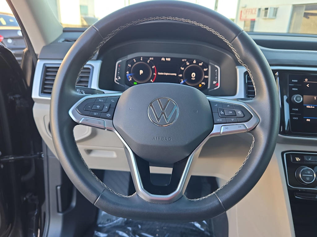 Thumbnail: 2022 Volkswagen Atlas - 13