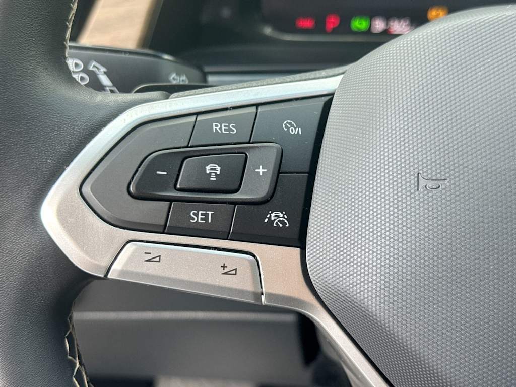 Thumbnail: 2024 Volkswagen Atlas - 36